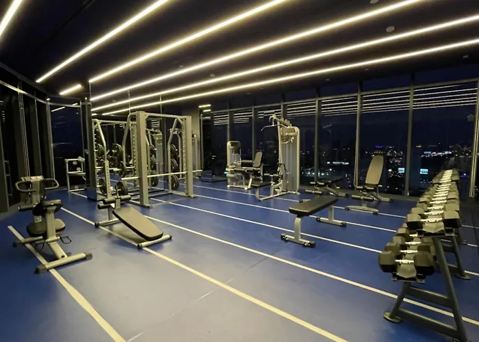 Fully Equipped Ideo Rama9-asoke, With Workstation 아파트 *