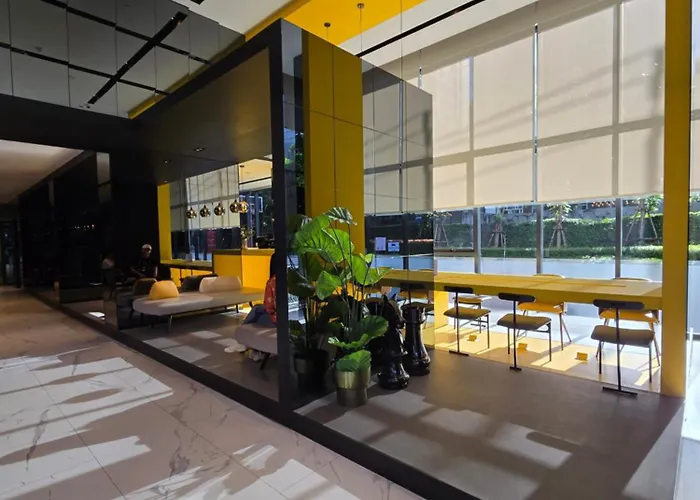 Fully Equipped Ideo Rama9-asoke, With Workstation 방콕