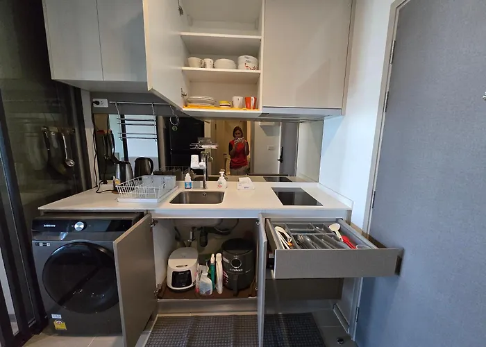 Fully Equipped Ideo Rama9-asoke, With Workstation 방콕